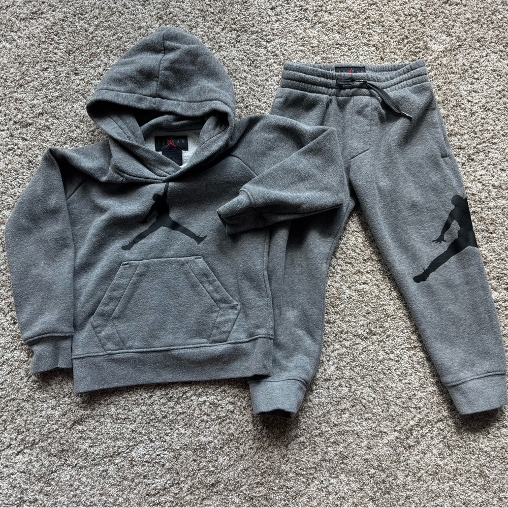 Jordan Jumpman 4XS Toddler Gray Hoodie and Jogger Set 3-4 years